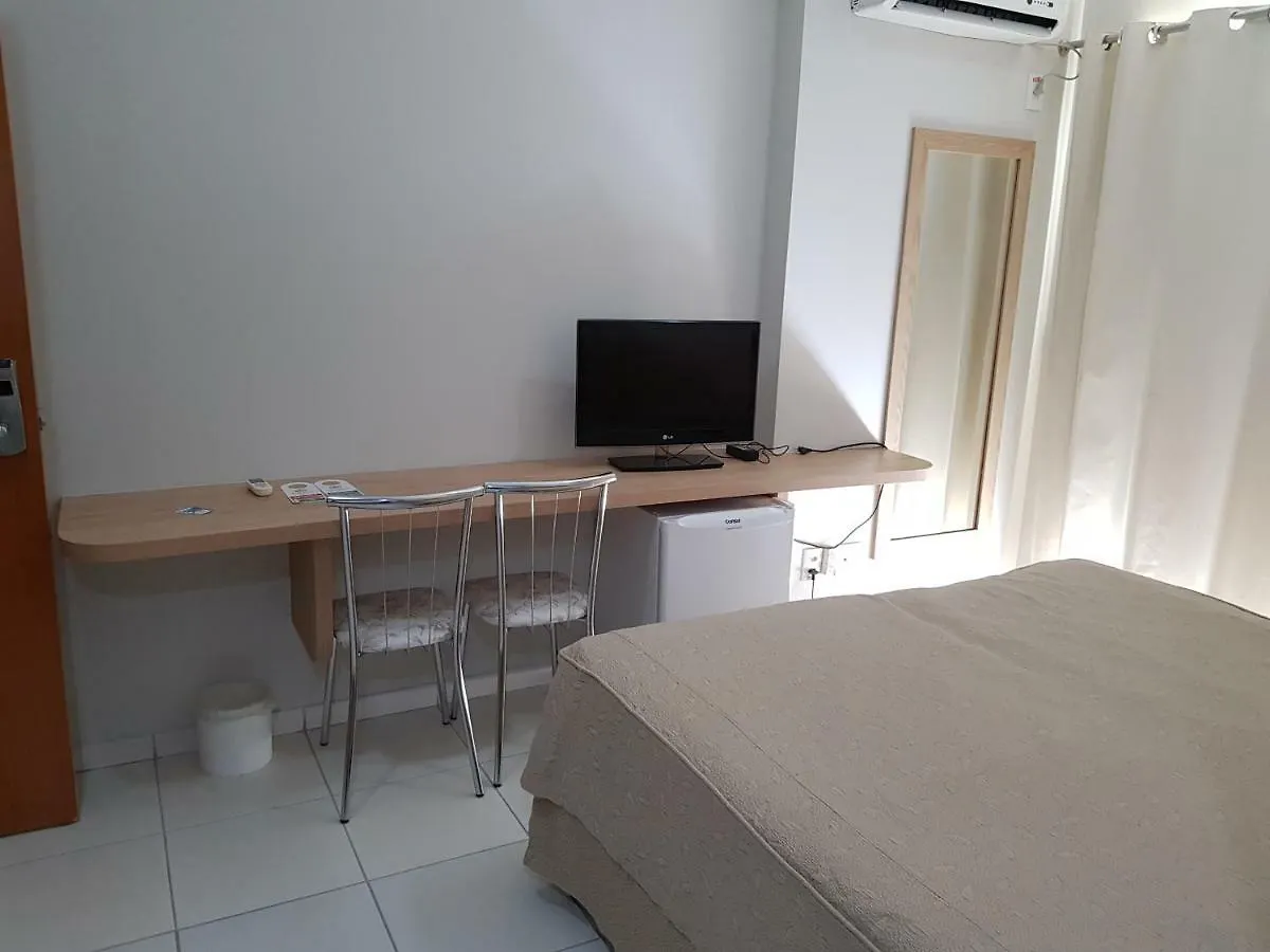 Flat Golden Dolphin Express Apartamento Caldas Novas Brasil